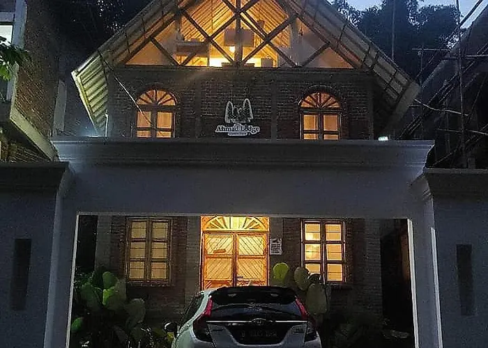 Ahmad Lodge Garden View